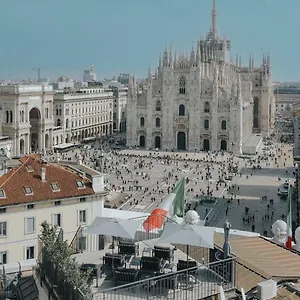 Prestige Boutique - Piazza Duomo View Daire